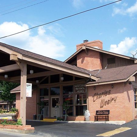 Charles Wesley Motor Lodge Downtown Broken Bow- Hochatown Exteriör bild