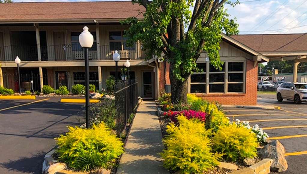 Charles Wesley Motor Lodge Downtown Broken Bow- Hochatown Exteriör bild