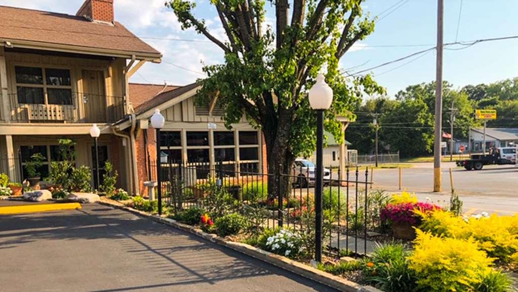 Charles Wesley Motor Lodge Downtown Broken Bow- Hochatown Exteriör bild