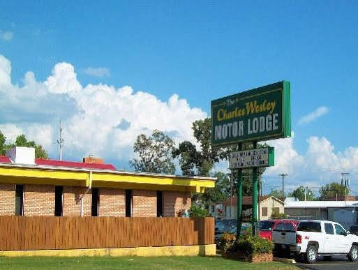 Charles Wesley Motor Lodge Downtown Broken Bow- Hochatown Exteriör bild