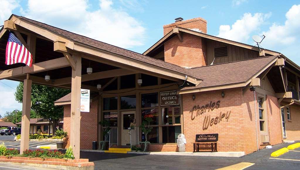 Charles Wesley Motor Lodge Downtown Broken Bow- Hochatown Exteriör bild