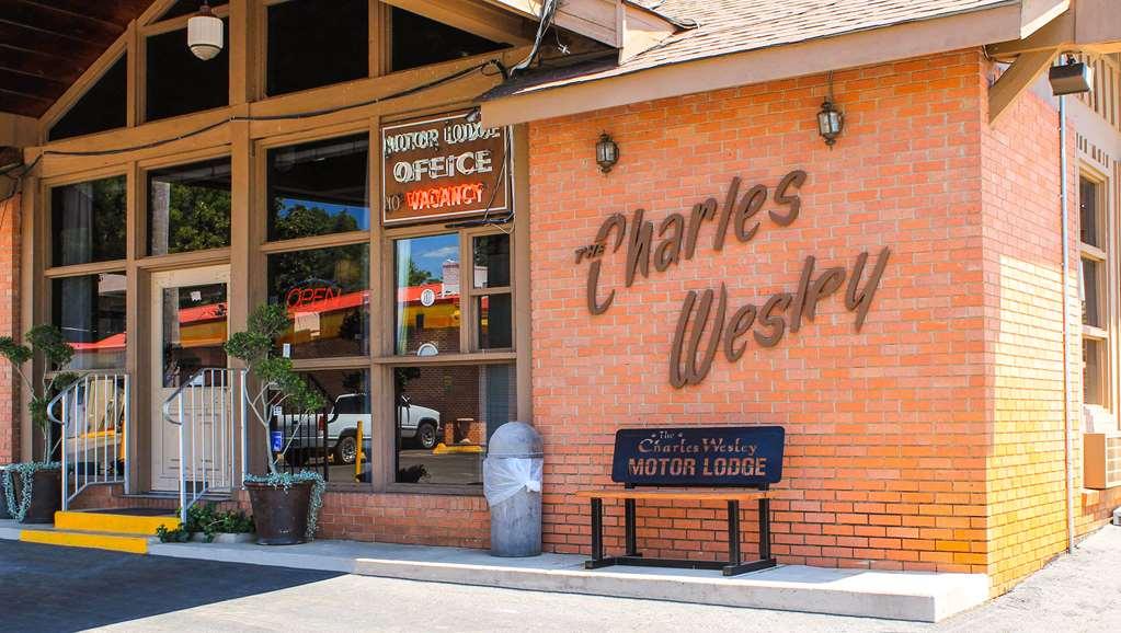 Charles Wesley Motor Lodge Downtown Broken Bow- Hochatown Exteriör bild