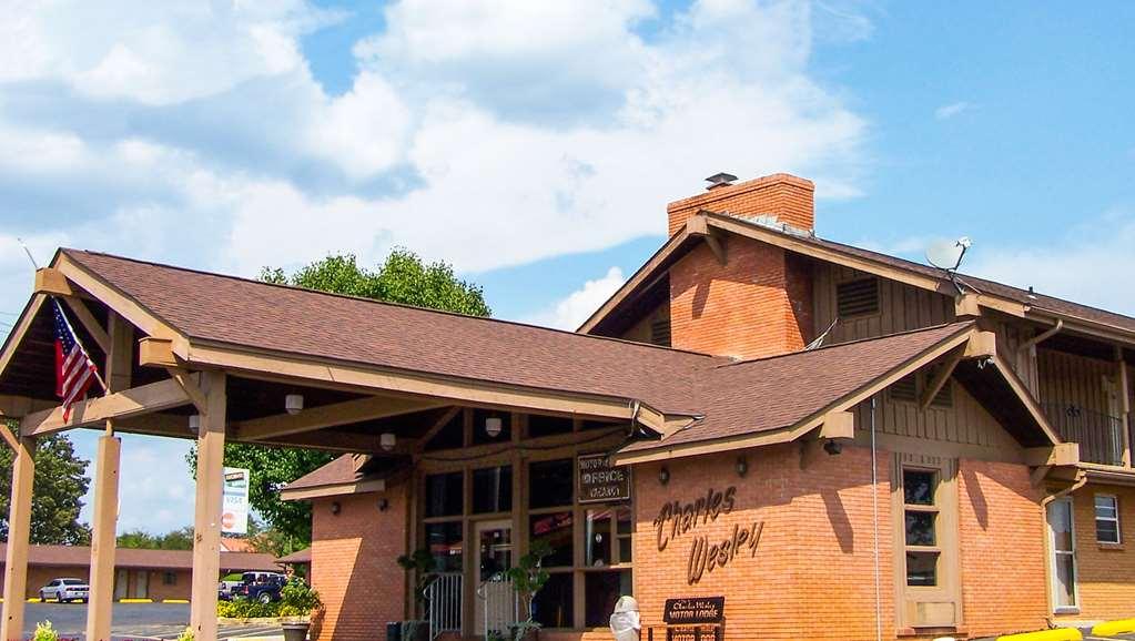 Charles Wesley Motor Lodge Downtown Broken Bow- Hochatown Exteriör bild