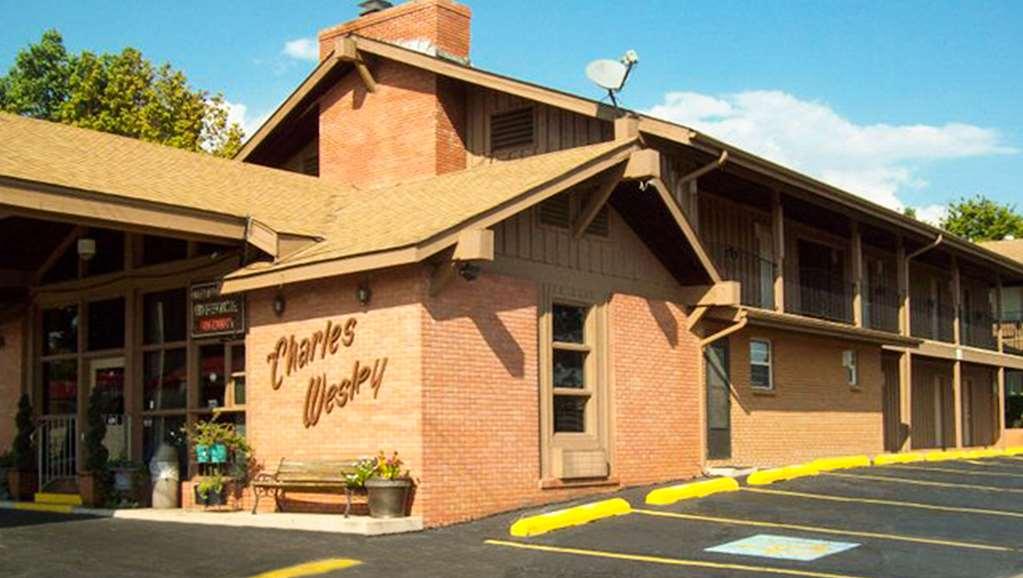 Charles Wesley Motor Lodge Downtown Broken Bow- Hochatown Exteriör bild